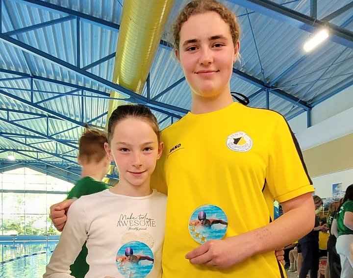 Frida Flagmeyer (links) mit Lea Vollborth (Foto: SVN)