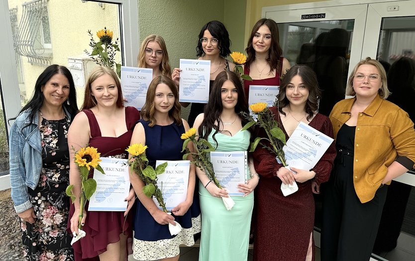 Abschlussfoto der Kosmetikerinnen (Foto: Annett Weber)