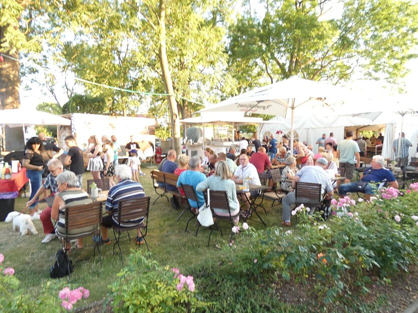 In Salz wird gefeiert (Foto: W. Schumann)