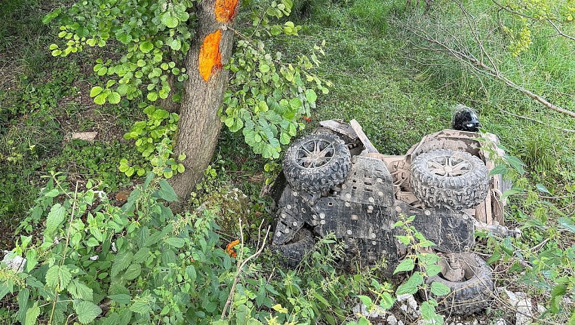 Quad-Unfall am Nachmittag (Foto: Feuerwehr/S.Dietzel) Quad-Unfall am Nachmittag (Foto: Feuerwehr/S.Dietzel)
