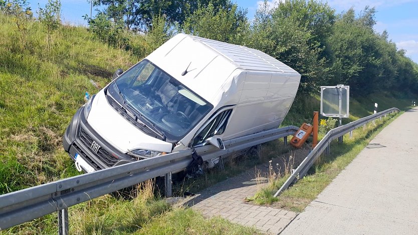Unfall heute Vormittag (Foto: Feuerwehr/Silvio Dietzel)