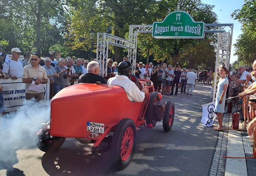 Wolkramsh&auml;user Beteiligung am August Horch Klassik (Foto: H.Rein)
