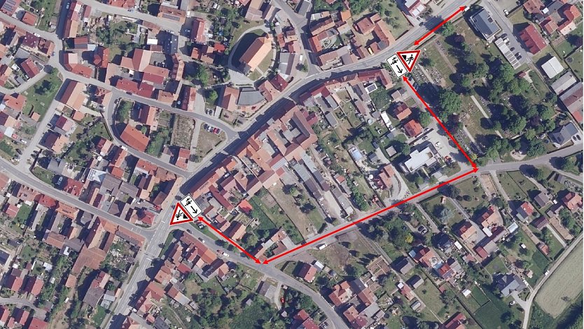 Fußwegsperrung in Breitenbach (Foto: Stadtverwaltung Leinefelde/Worbis) Fußwegsperrung in Breitenbach (Foto: Stadtverwaltung Leinefelde/Worbis)