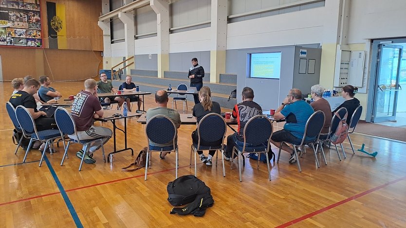 Schulungen beim NSV (Foto: F.Ollech) Schulungen beim NSV (Foto: F.Ollech)