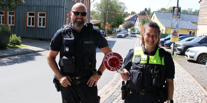 Schulwegs&uuml;berwachung Anfang August in Petersdorf bei Nordhausen (Foto: agl)