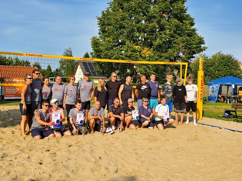 Volleyball kann man in G&ouml;rsbach seit Kurzem auch im Sand spielen (Foto: Andrea Schr&ouml;der)