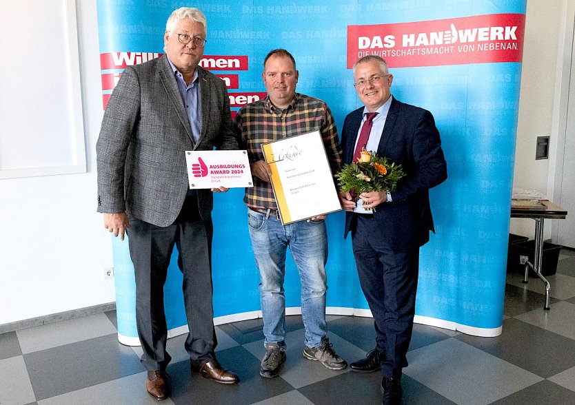 Das Baugesch&auml;ft B&auml;rwinkel aus Gro&szlig;enehrich gewinnt Award 2024 (Foto: Handwerkskammer Erfurt)
