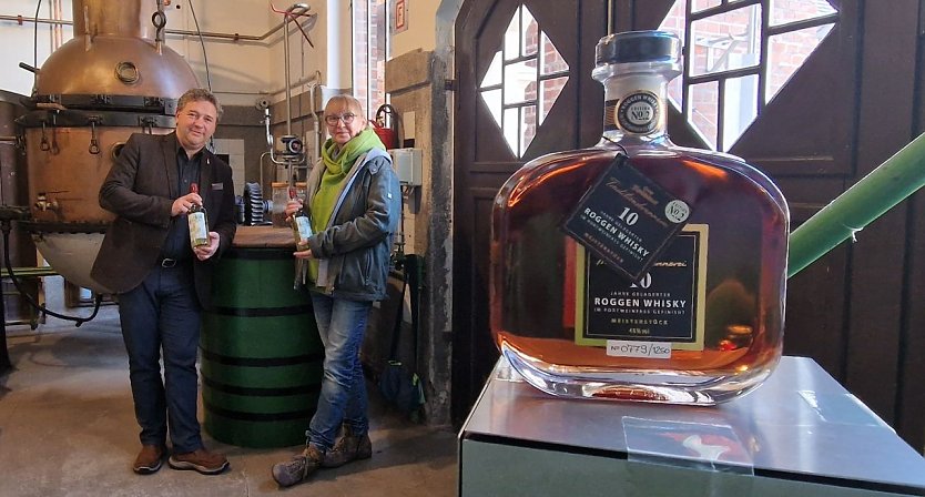 Ute Zyrus-Gonska und Thomas M&uuml;ller mit Neuigkeiten aus der "Tradi" (Foto: nnz)