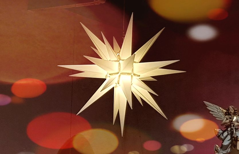 Lebendige Adventskalender im Landkreis (Foto: R.Englert) Lebendige Adventskalender im Landkreis (Foto: R.Englert)