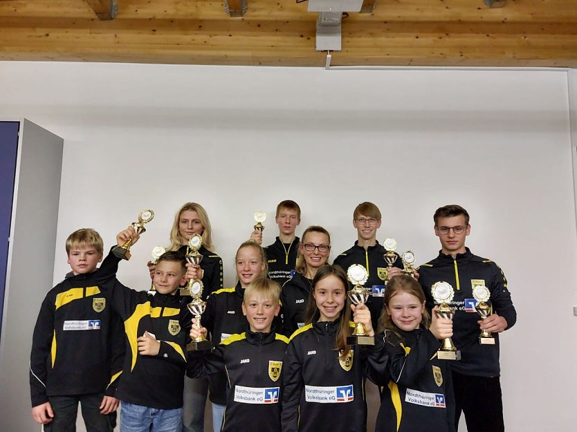 Erfolgreiche L&auml;uferinnen und L&auml;ufer des LV Altstadt (Foto: LV Altstadt '98 Nordhausen)