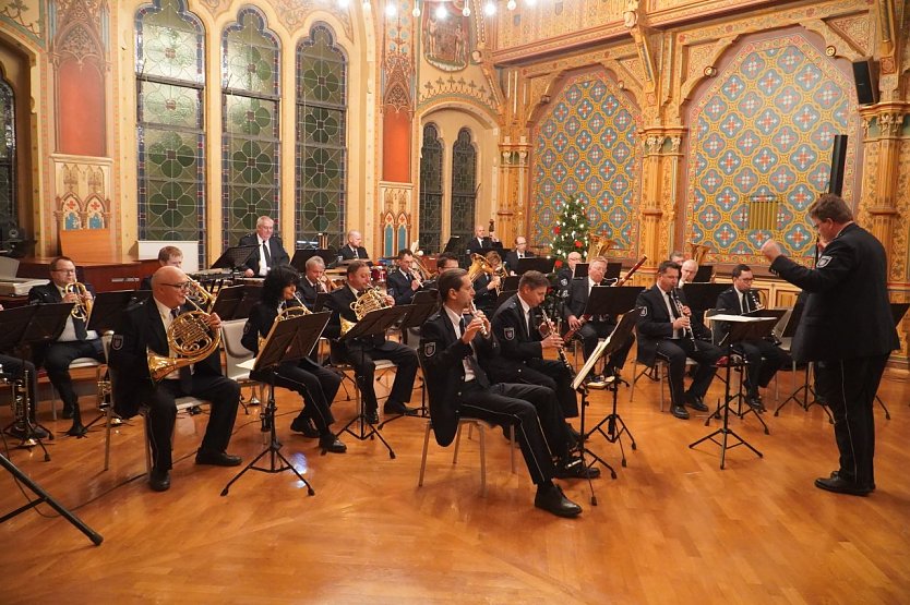 Weihnachtskonzert des Polizeiorchesters in Sondershausen (Foto: LPI) Weihnachtskonzert des Polizeiorchesters in Sondershausen (Foto: LPI)