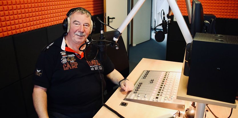 Seit 23 Jahren in Nordhausen auf Sendung: Axel Seifert sendet n&auml;chste Woche seine Jubil&auml;umsshow wieder Live aus dem Studio am August-Bebel-Platz (Foto: agl)