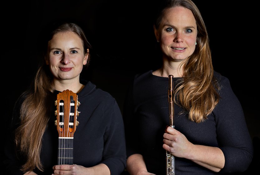 Das Duo�Elisabeth Hartschuh�(Querfl&ouml;te) und�Caterina Caspari�(Gitarre)  (Foto: privat)