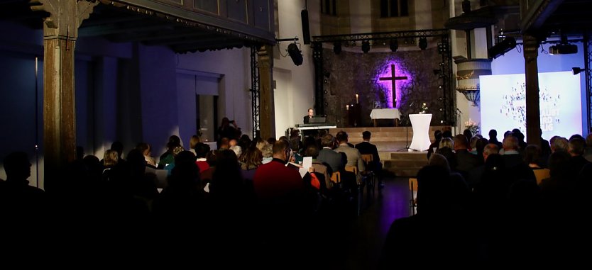 Im Dezember hatte man in der Jugendkirche im Altendorf noch das neue Kirchenjahr gefeiert, das weltliche Neujahr begann nun mit einer b&ouml;sen &Uuml;berraschung (Foto: agl)
