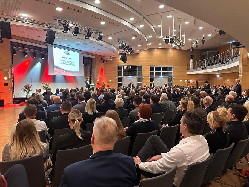 Er&ouml;ffnung der diesj&auml;hrigen Automobilmesse in Erfurt (Foto: red)