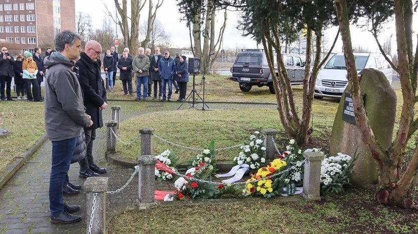 Nordhausen gedenkt der Opfer des Nationalsozialismus (Foto: Stadt Nordhausen) Nordhausen gedenkt der Opfer des Nationalsozialismus (Foto: Stadt Nordhausen)