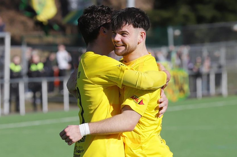 Erfolgserlebnis im Heimspiel: Wacker besiegt Weimar ungef&auml;hrdet (Foto: FSV Wacker)