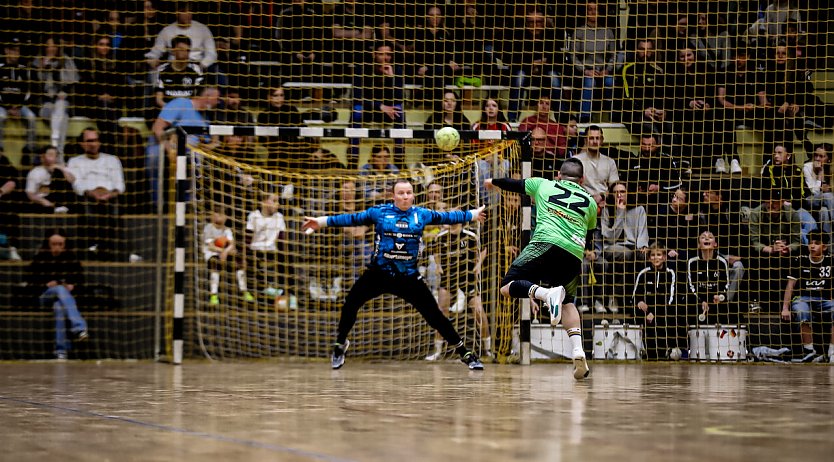 Christoph Keil im Nordh&auml;user Tor half den wichtigen Sieg der M&auml;nner zu sichern (Foto: NSV)