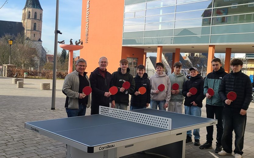Einweihung der neuen Tischtennisplatte am Humboldt-Gymnasium (Foto: Christoph Keil)