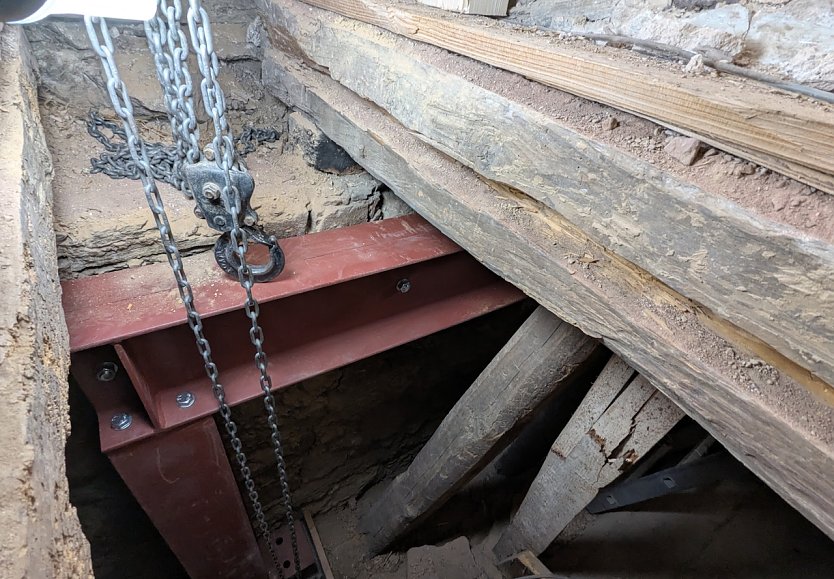 Notsicherung in der Decke &uuml;ber dem Liebhabertheater von Schloss  (Foto: STSG, Stephan G&ouml;pffarth)