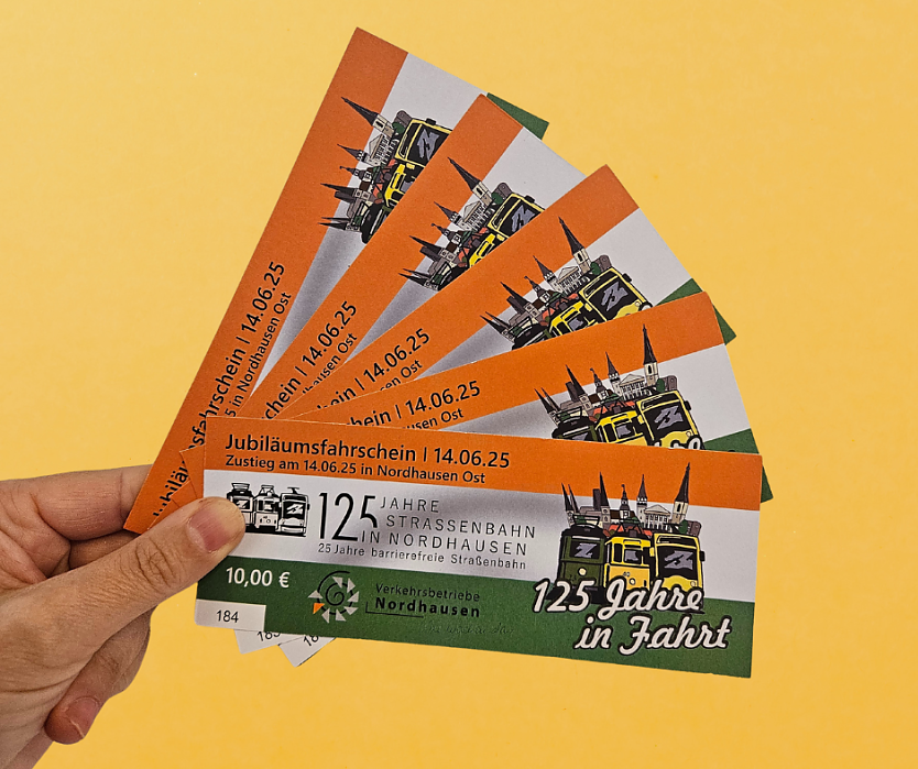 Sonderfahrscheine für den Straßenbahn-Corso (Foto: Verkehrsbetriebe Nordhausen) Sonderfahrscheine für den Straßenbahn-Corso (Foto: Verkehrsbetriebe Nordhausen)