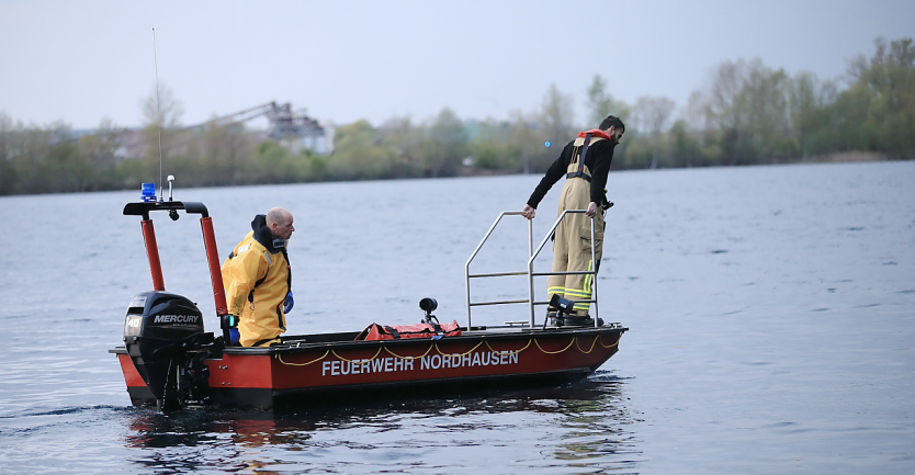 Suche nach vermisstem Schwimmer im M&ouml;wensee (Foto: S. Dietzel)