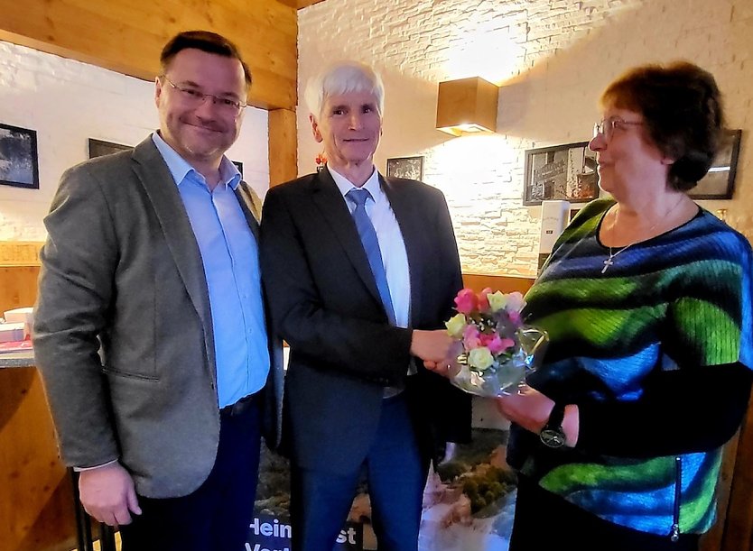 v.li.n.re. Landtagsabgeordneter Stefan Schard, Johannes Selle, Karla Kreyer (Foto: Johannes Selle  Voritzender des CDU-Ortsverbandes Sondershausen)