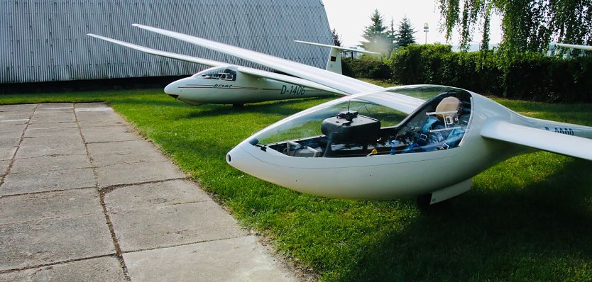 Seit &uuml;ber 100 Jahren wird in Nordhausen geflogen, am Bielener Flugplatz lud der Fliegerclub heute Sponsoren ein um abzuheben (Foto: agl)