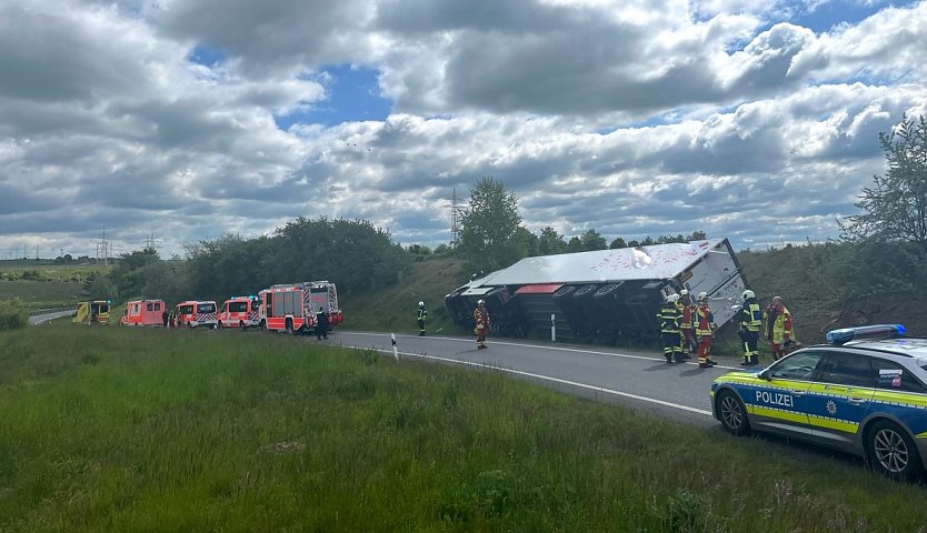 Volltrunken von der Fahrbahn abgekommen (Foto: Autobahnpolizei)