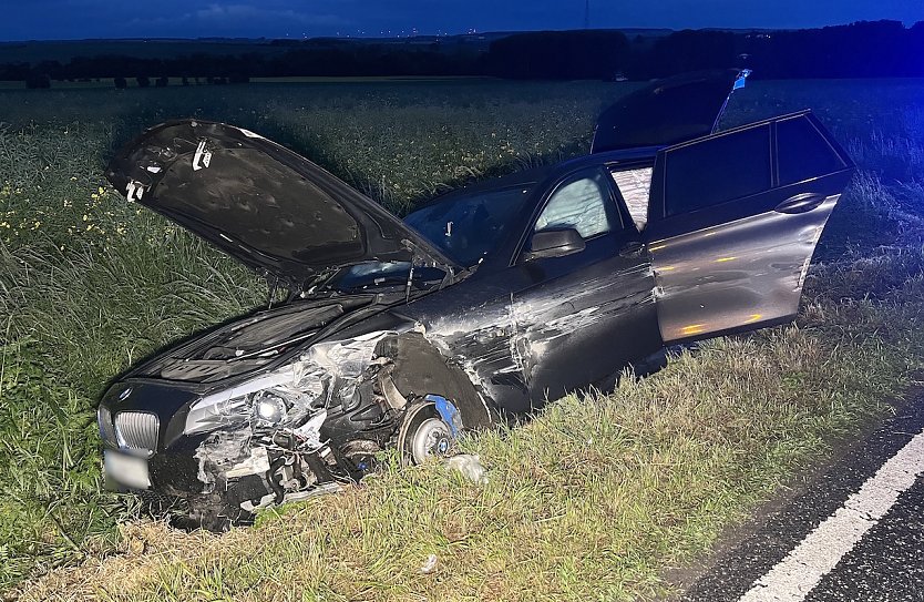 Unfall auf der B249 gestern Abend (Foto: S.Dietzel) Unfall auf der B249 gestern Abend (Foto: S.Dietzel)