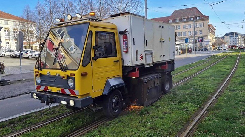 Schleifarbeiten am Schienennetz in Nordhausen (Foto: Verkehrsbetriebe Nordhausen GmbH)