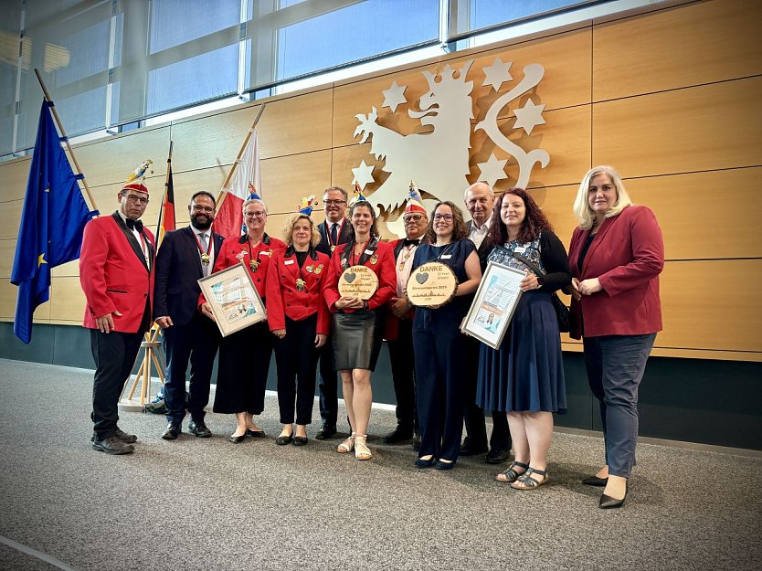 v.l.: Eberhard Scharf, Jonas Urbach, Nadine Mielke, Diana Ruhland, Mario Voigt, Ines B&ouml;rner, Peter Kaufhold, Julia Rathke, Wolfgang Friedrich, Mania H&ouml;nniger und Jane Croll (Foto: Susan Voigt)