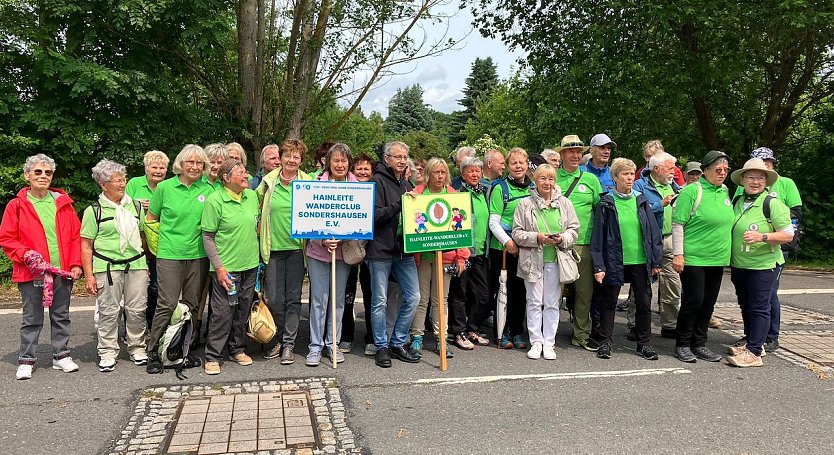 Die Mitglieder des Wanderclubs "Hainleite Wanderclub Sondershausen " treffen sich regelm&auml;&szlig;ig (Foto: Wolfgang Lehmann)