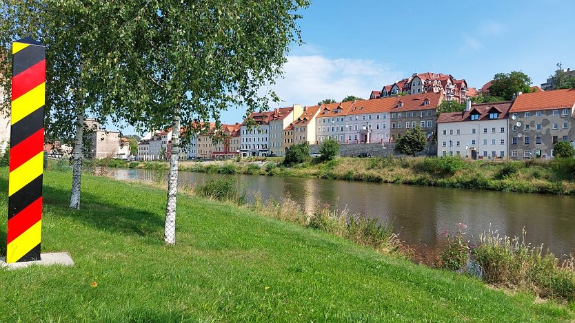 Blick auf die polnischen Uferseite der Nei&szlig;e (Foto: ch.g.)