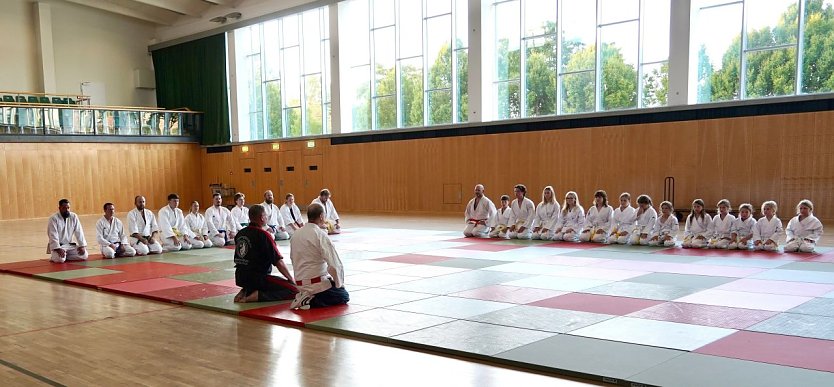 Training der Kampfsportler (Foto: Joachim Retzek)