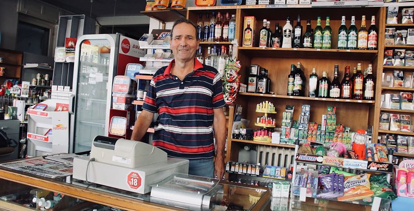 Heiner B&ouml;tel hat seinen Laden in der Bochumer Stra&szlig;e nach einem halben Jahr Zwangspause wieder ge&ouml;ffnet (Foto: agl)