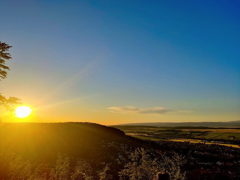 Sonnenuntergang auf den Vogelbergklippen in Bleicherode (Foto: Ramona Koch)