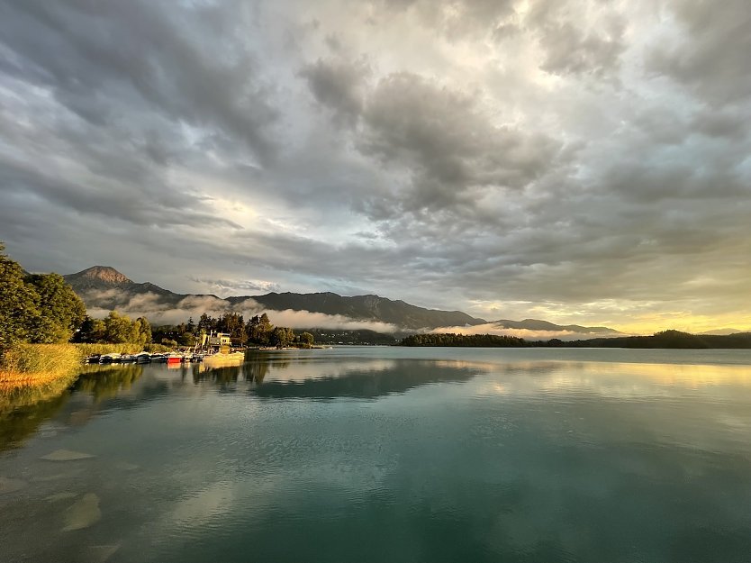 Faaker See am Abend (Foto: Katrin Brauer)