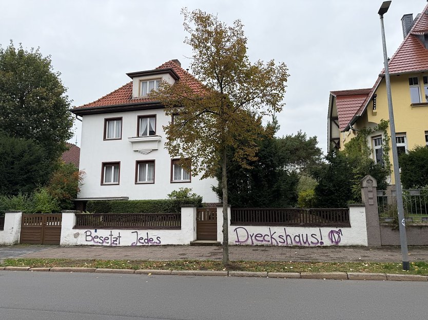 Haus beschmiert.  (Foto: vgf)