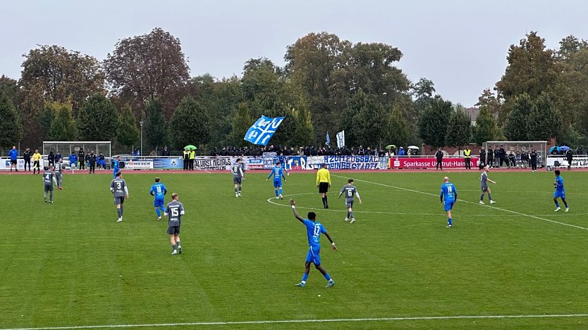 Die Wacker Fans sangen unerm&uuml;dlich - gen&uuml;tzt hat es nichts. Nordhausen verliert 0:2 in Bad Langensalza  (Foto: Markus Fromm )