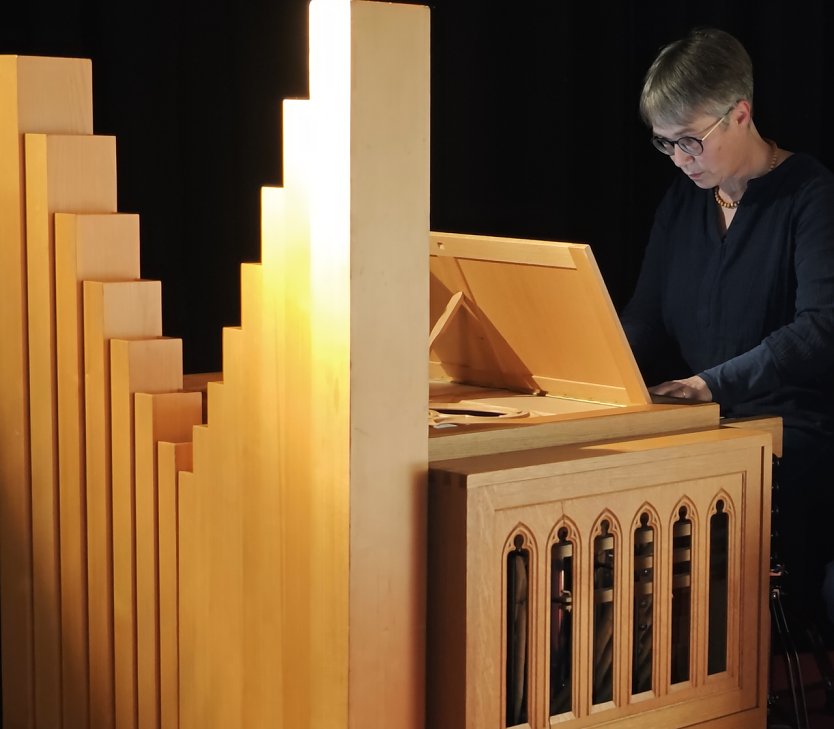 Finale und H&ouml;hepunkt war das Orgelspiel von Kirchenmusikerin Christine Heimrich aus Ilfeld (Foto: nnz)