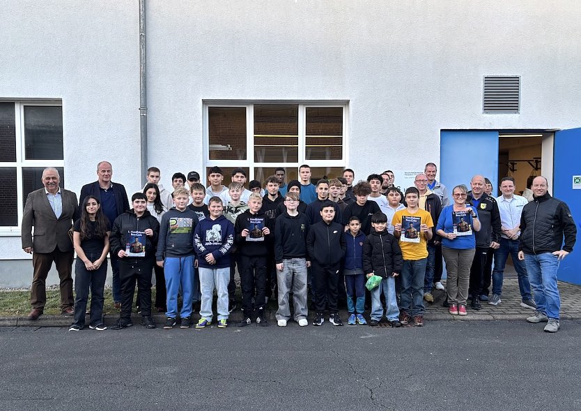 Die Altstadt-Boxer weihen ihre neue Trainingshalle ein (Foto: oas) Die Altstadt-Boxer weihen ihre neue Trainingshalle ein (Foto: oas)