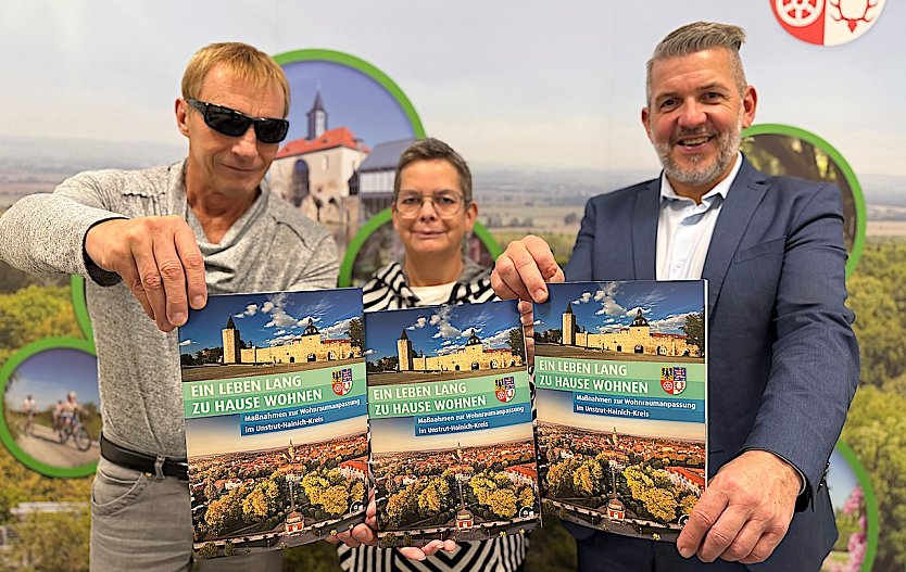 Neue Brosch&uuml;re erschienen (Foto: R.Rothe)