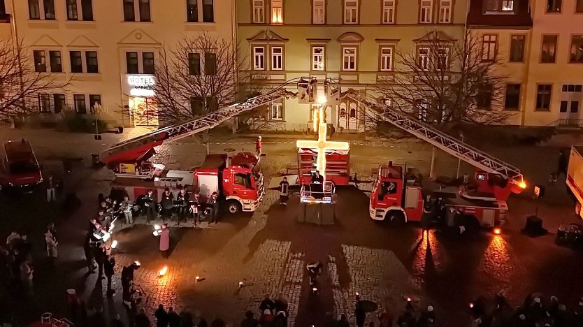 Blaulichtgottesdienst in Bad Frankenhausen (Foto: Feuerwehr Bad Frankenhausen) Blaulichtgottesdienst in Bad Frankenhausen (Foto: Feuerwehr Bad Frankenhausen)