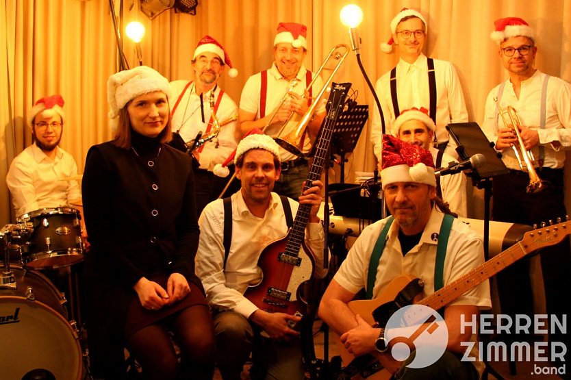 Herrenzimmer rockt den Advent in Neustadt (Foto: Steffen Klima) Herrenzimmer rockt den Advent in Neustadt (Foto: Steffen Klima)