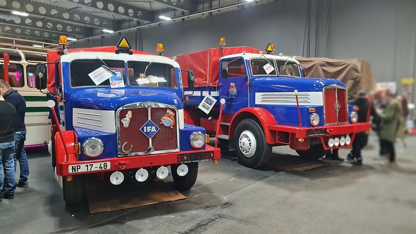 Jede Menge Oldtimer gab es am Wochenende in Erfurt zu sehen. (Foto: Cornelia Wilhelm) Jede Menge Oldtimer gab es am Wochenende in Erfurt zu sehen. (Foto: Cornelia Wilhelm)