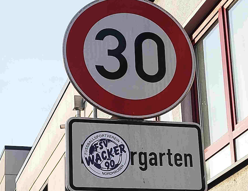 Wacker-Aufkleber auf einem Verkehrsschild in Nordhausen (Foto: privat)