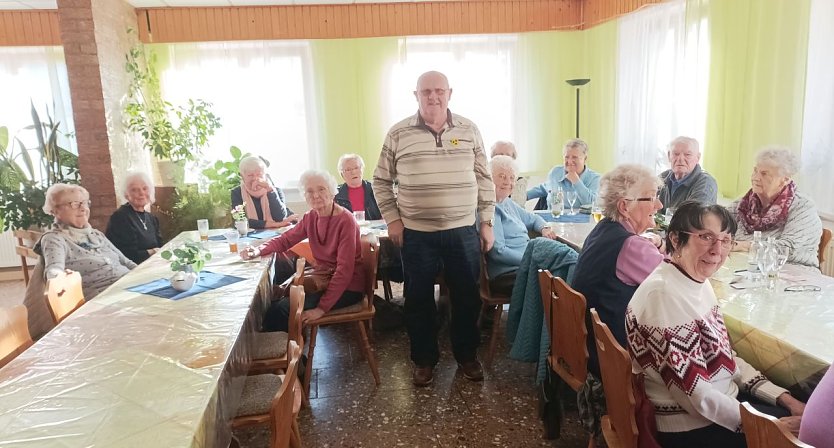 Thomas Leipold begrüßte die Seniorinnen und Senioren im neuen Jahr (Foto: Thomas Leipold) Thomas Leipold begrüßte die Seniorinnen und Senioren im neuen Jahr (Foto: Thomas Leipold)