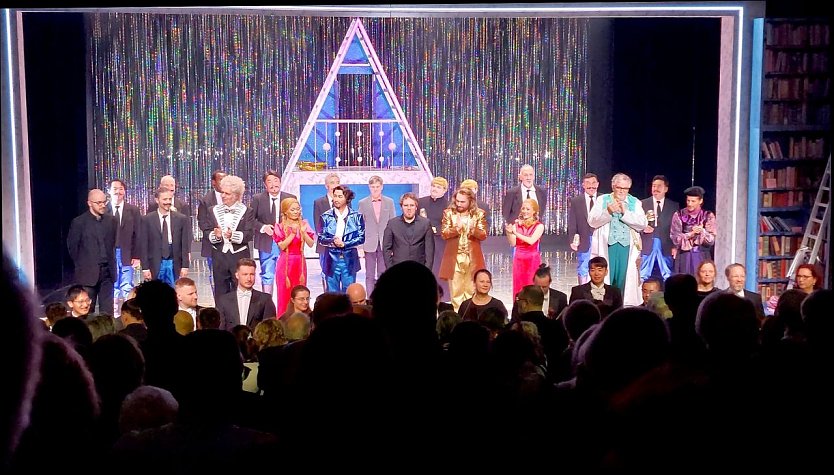 Gelungene Premiere am Nordh&auml;user Theater (Foto: S. Schr&ouml;der)