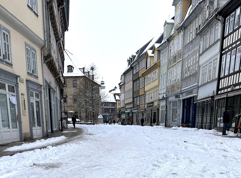 Verschneite Marktstrasse in Bad Langensalza  (Foto: emw)